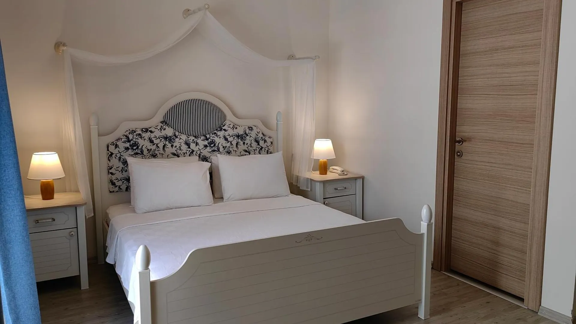 Mavi Konak Alaçatı Hotel