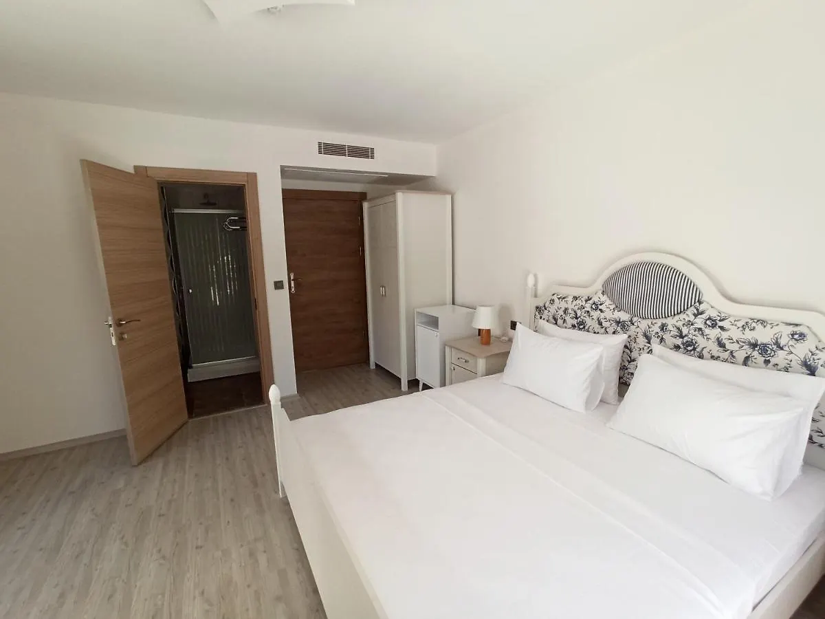 Mavi Konak Alacati Hotel
